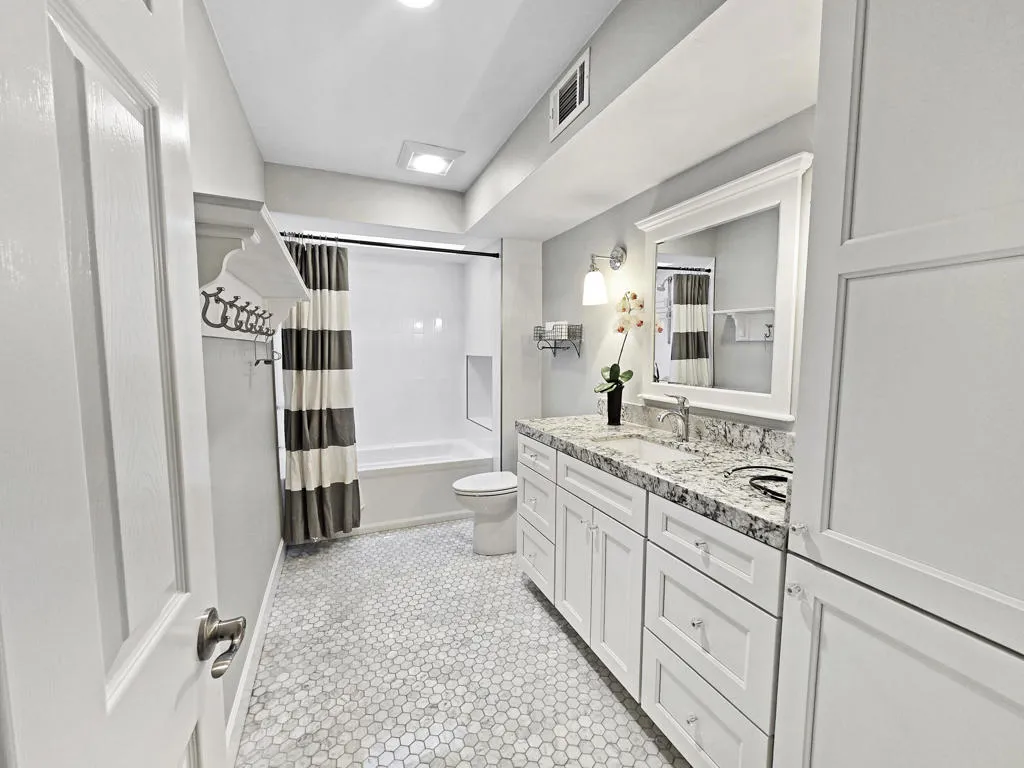 38858 Lobelia Circle, Palm Desert, California 92211 home-pic-15